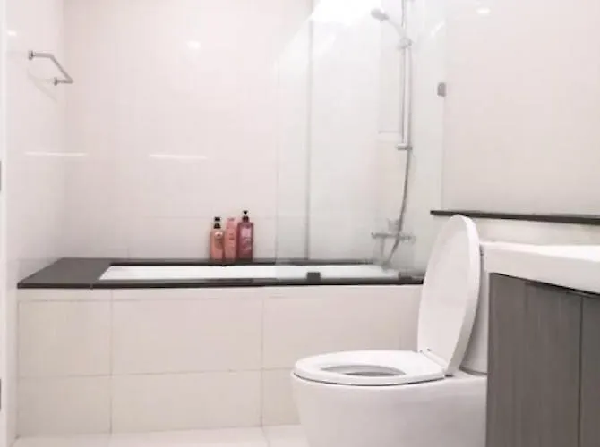Circle Rein Sukhumvit 12 #1br#pool&gym#near Terminal 21#max4 Appartement *